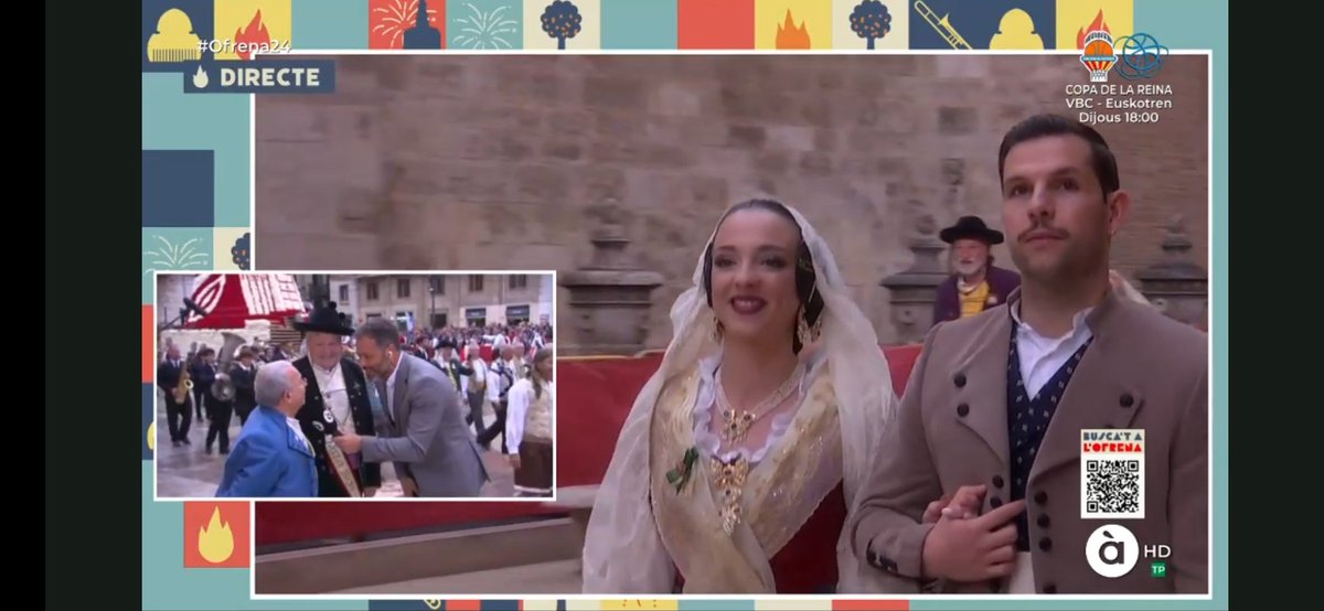 Teodoro Montolio, faller major de la <a href="/FallaLaPunta/">Falla La Punta</a>, ha ofrenat hui acompanyat de la seua parella Pepe, amb qui porta 39 anys. 

Teo agafa el relleu de @raulpuerta, primer faller major, amb <a href="/borrull_socors/">Falla Borrull Socors</a>
#Ofrena24 #LesFallesÀPunt

apuntmedia.es/programes/som-…