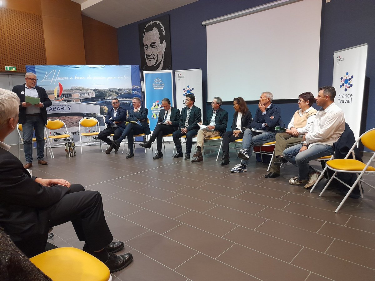 France Travail Pays de la Loire (@ftravail_pdl) on Twitter photo Recruter autrement : comment les acteurs du réseau pour l'#emploi et les employeurs du secteur du #tourisme en Vendée réussirent à attirer des candidats ? Échanges et table-ronde en présence de <a href="/ThibautGuilluy/">Thibaut Guilluy</a> <a href="/PrefetVendee/">Préfet de la Vendée 🇫🇷</a>, <a href="/mchongwanumeric/">Martine Chong-Wa</a> Recruter autrement : comment les acteurs du réseau pour l'#emploi et les employeurs du secteur du #tourisme en Vendée réussirent à attirer des candidats ? Échanges et table-ronde en présence de <a href="/ThibautGuilluy/">Thibaut Guilluy</a> <a href="/PrefetVendee/">Préfet de la Vendée 🇫🇷</a>, <a href="/mchongwanumeric/">Martine Chong-Wa</a>