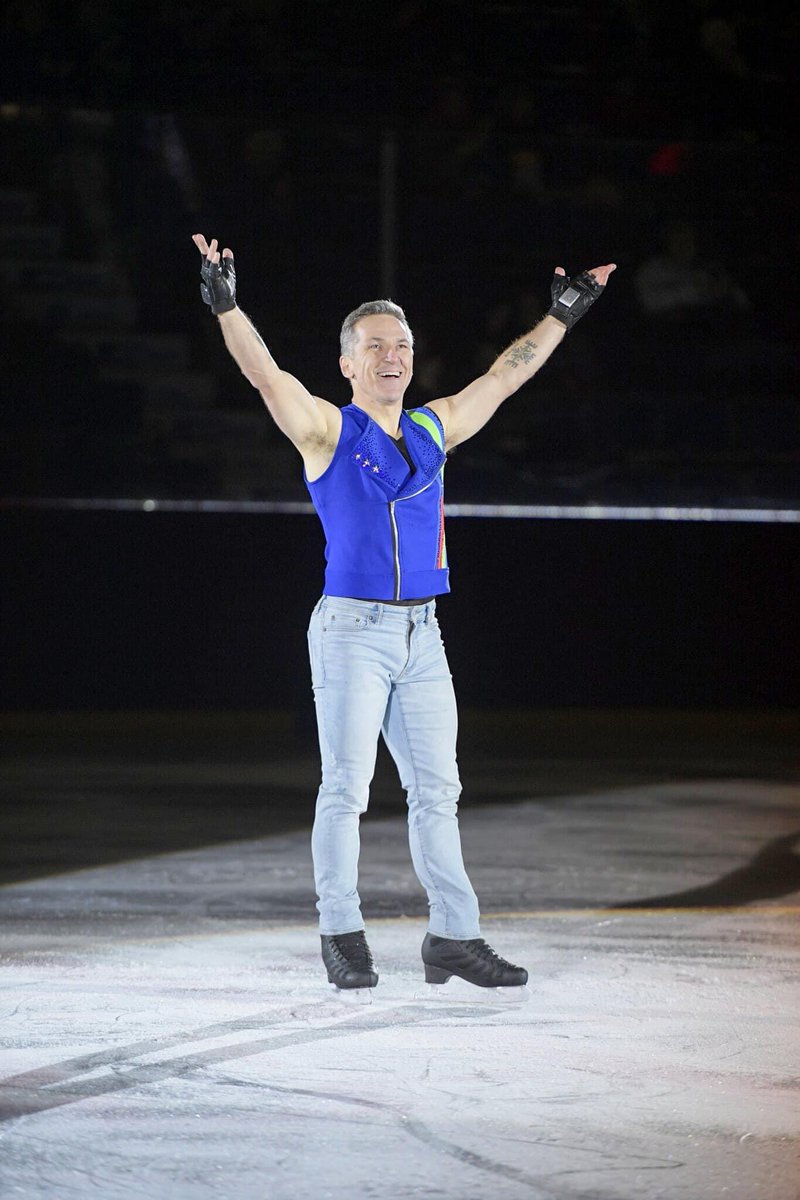 ⛸️ Throwback to Elvis Stojko's magical performance at Frost at REAL! Are you ready for his return for Stars on Ice on May 9 at the Brandt Centre? Don't miss a night of legendary skating! 🎟️ starsonice.ca/buy-tickets @starsonice #REALDistrict