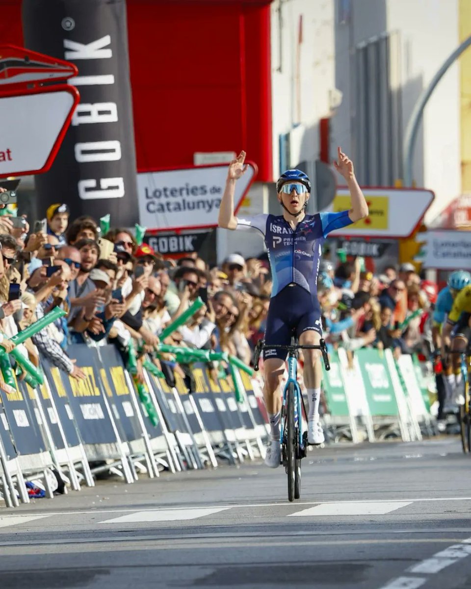 SEGcycling's tweet image. 🥇 @nick_schultz5 kicks off #VoltaCatalunya103🇪🇸 with an absolute banger! A late-attack by the 2016 @SEGRacing Graduate saw him edge the chasing group, score the stage win and become the first leader of the race!