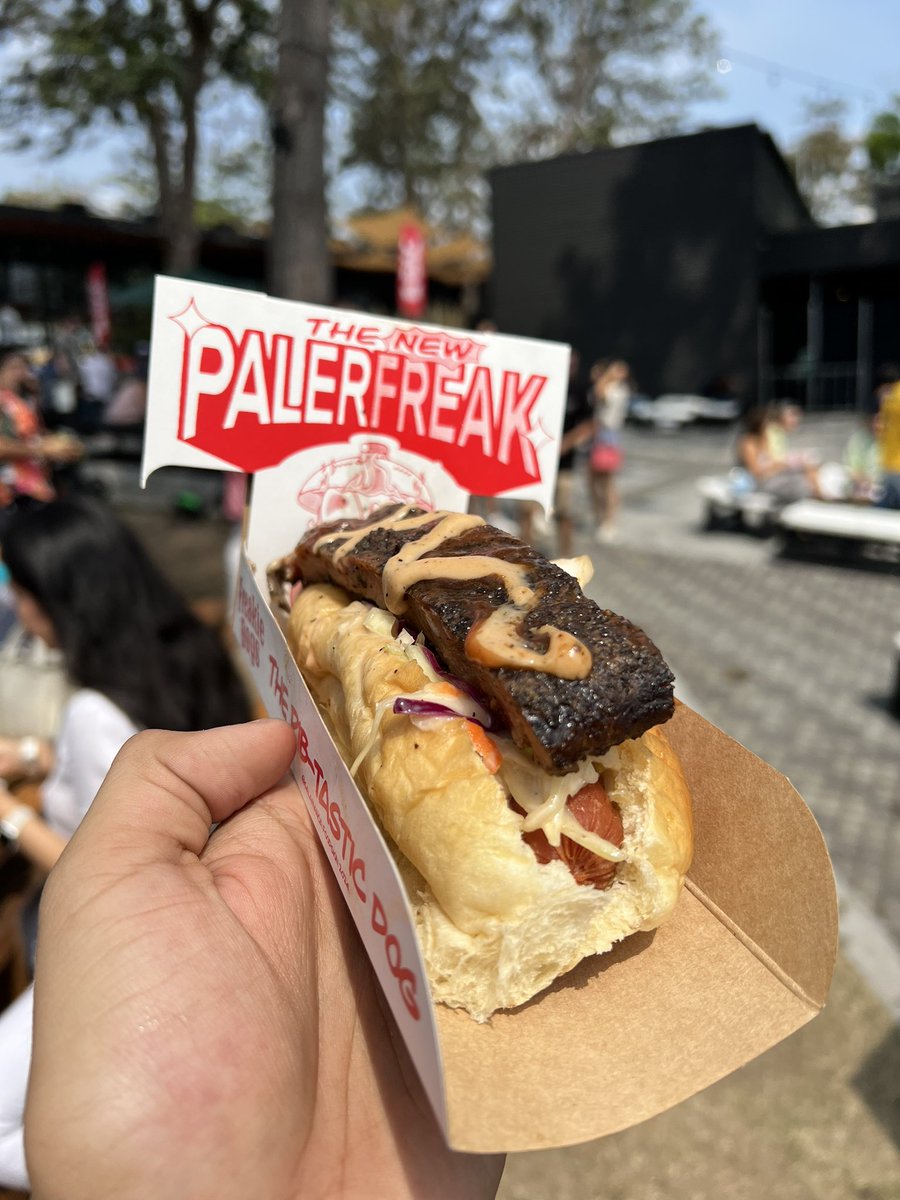 oscarcortez07's tweet photo. La propuesta de Palermo y Freaky Dogs es por mucho la mejor mercadeada del Foodsion. https://t.co/Z3uwBV0Cnr