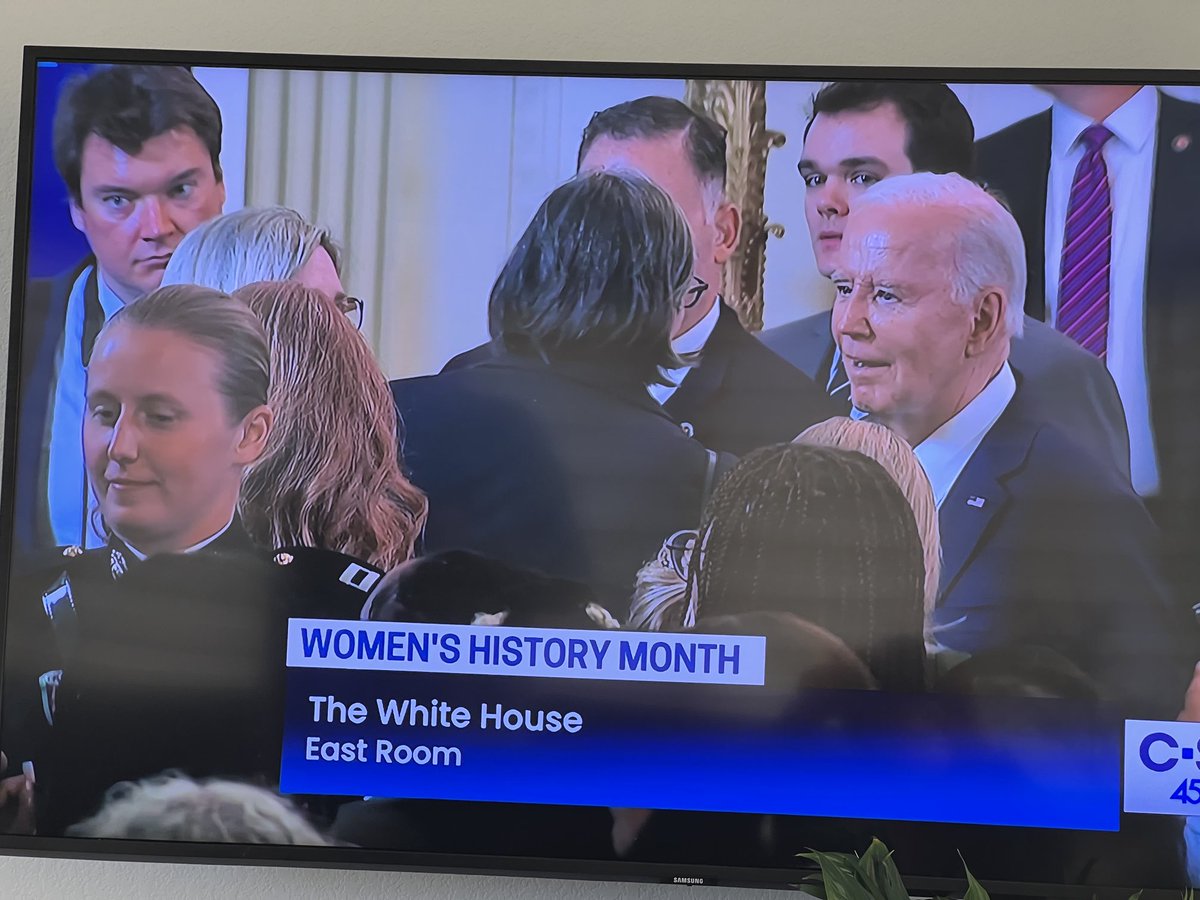 Just another day at work for ⁦@NCIDirector⁩ for women’s history month and finding for research on women’s health issues