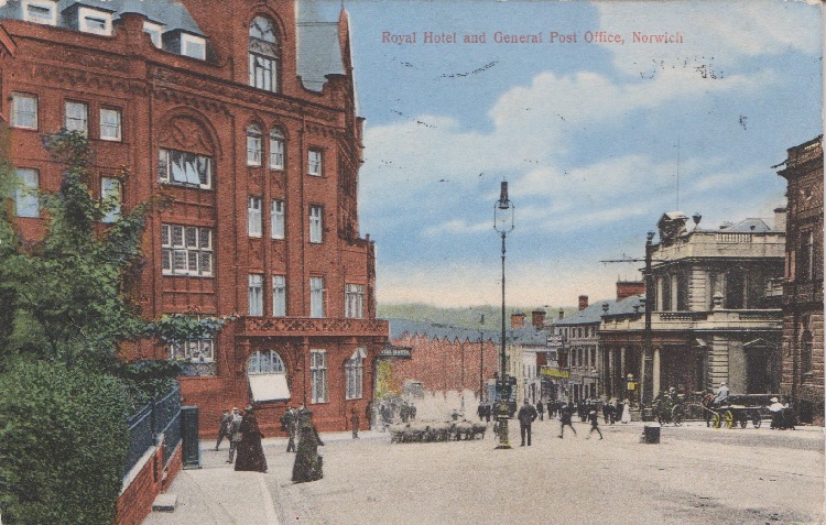 The Royal Hotel and Post Office in Norwich sent to Miss Hunt to Runham View, Great Yarmouth. 'Just a PC of Norwich PO. We have not seen it yet but hope to soon.' Clearly sent by an early fan of #PostboxSaturday! #PostedInThePast