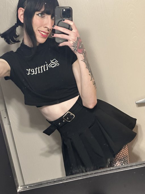 Some pics :3 https://t.co/ZKXhYlnUhn