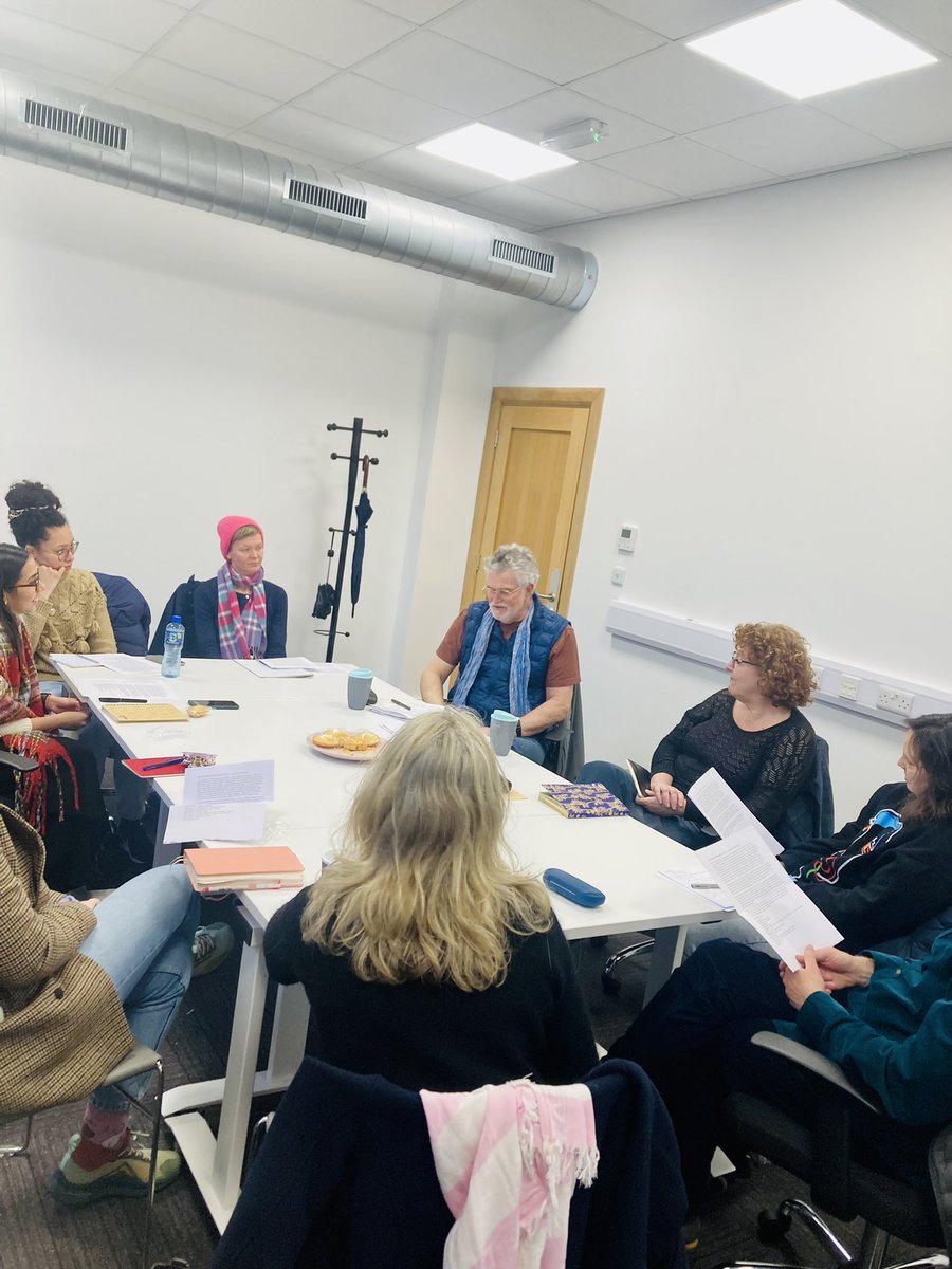 We have been pleased to have Clyde Moneyhun conducting today’s ✨Travel Writing Workshop✨<a href="/IRLlull/">Institut Ramon Llull</a>