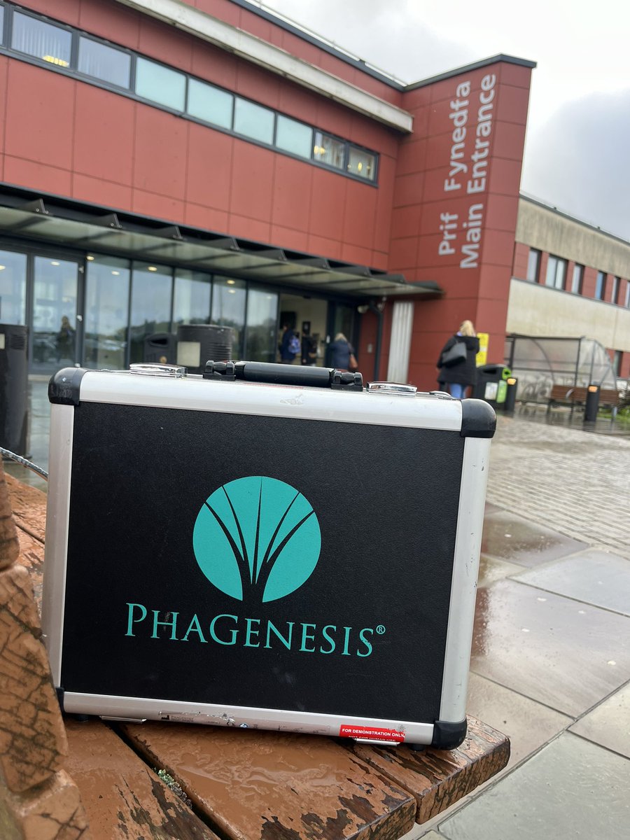 HUGE congratulations to the team at @SwanseabayNHS who commenced their first (and second) Phagenyx treatment today, becoming the first commercial site in 🏴󠁧󠁢󠁷󠁬󠁳󠁿 WALES 🏴󠁧󠁢󠁷󠁬󠁳󠁿 Hugely impressed with your knowledge and passion, here’s to great dysphagia rehab!