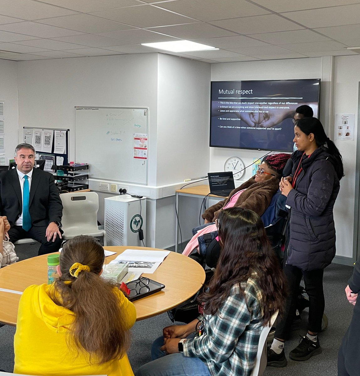 We were delighted to welcome @tuckwell_steve, MP for Uxbridge & South Ruislip, to our College centre in Hillingdon. Mr Tuckwell was given a tour of the building and took part in a Q&A session with our WorkStart students, concerning local provision and accessibility in the area.