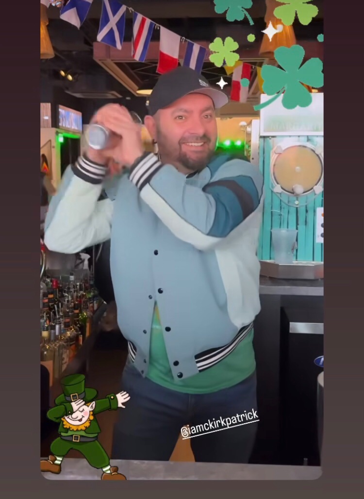 OneNsync's tweet image. Chris lookin handsome