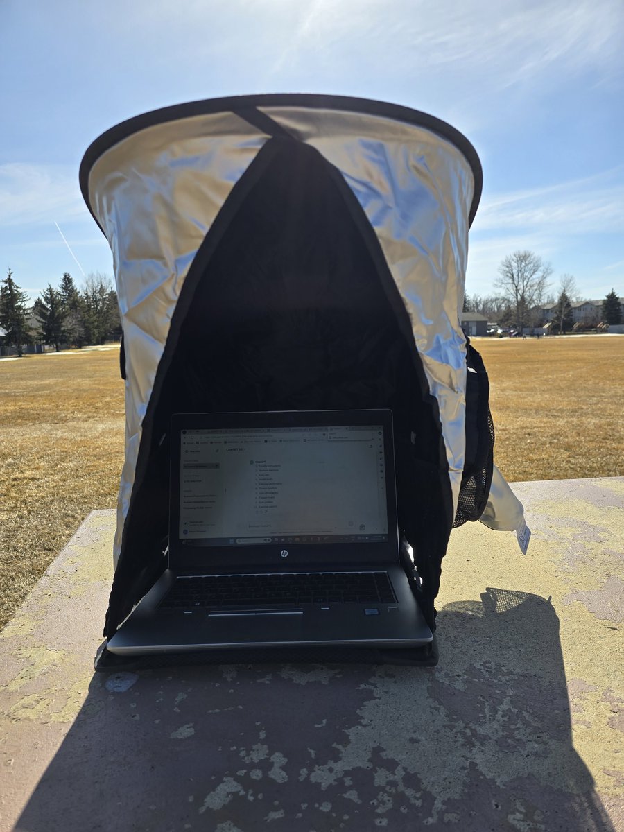 Life Hack for those in the creator economy!! Get sun exposure and fresh air. Your body will thank you 🌞