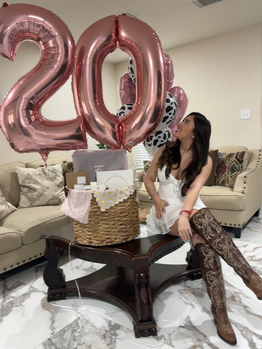 20🎀✨