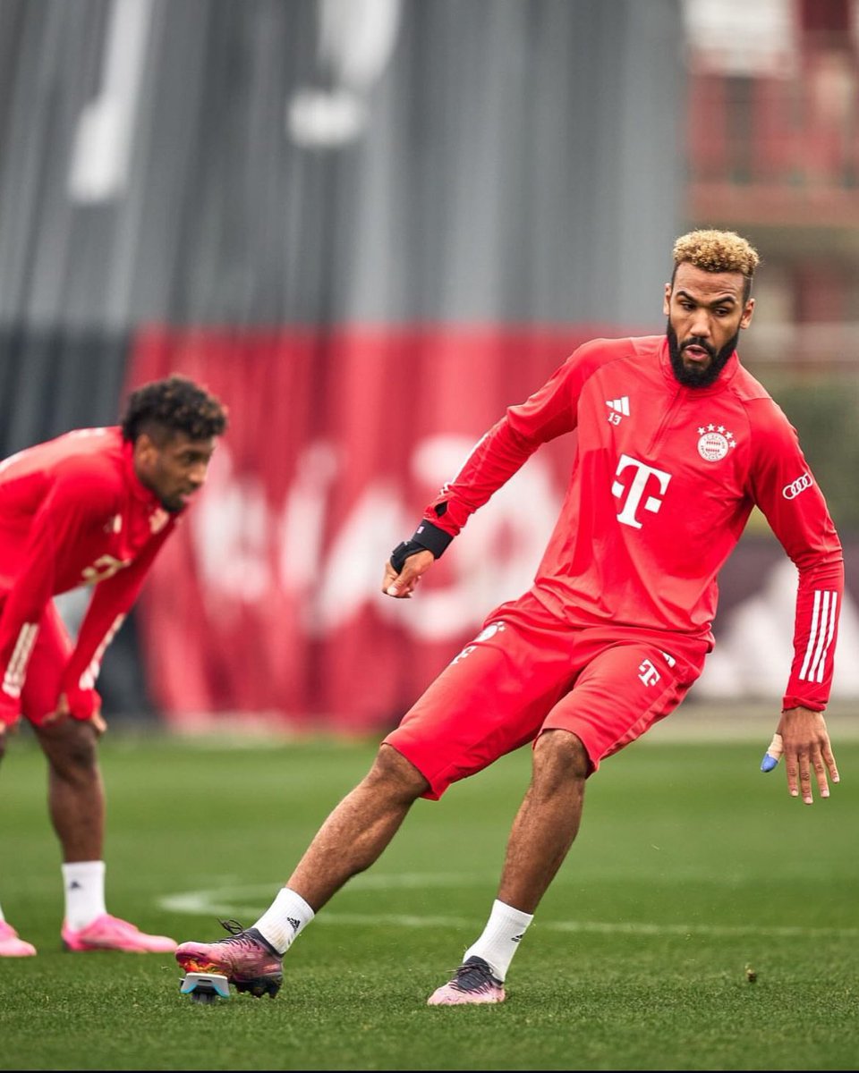 Mr_choupo's tweet photo. Starting the week powerful ⚡️Putting the work in @FCBayern 💧🔥💧#lionindomptable #nevergiveup #çadonne https://t.co/UQfgf8gmAJ
