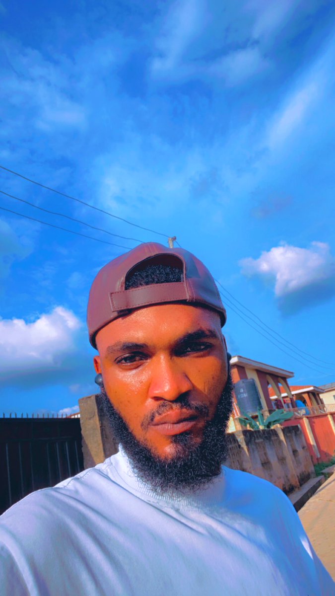 VickthorEdoh's tweet photo. The face 😁💯 https://t.co/BioRv0uPOx