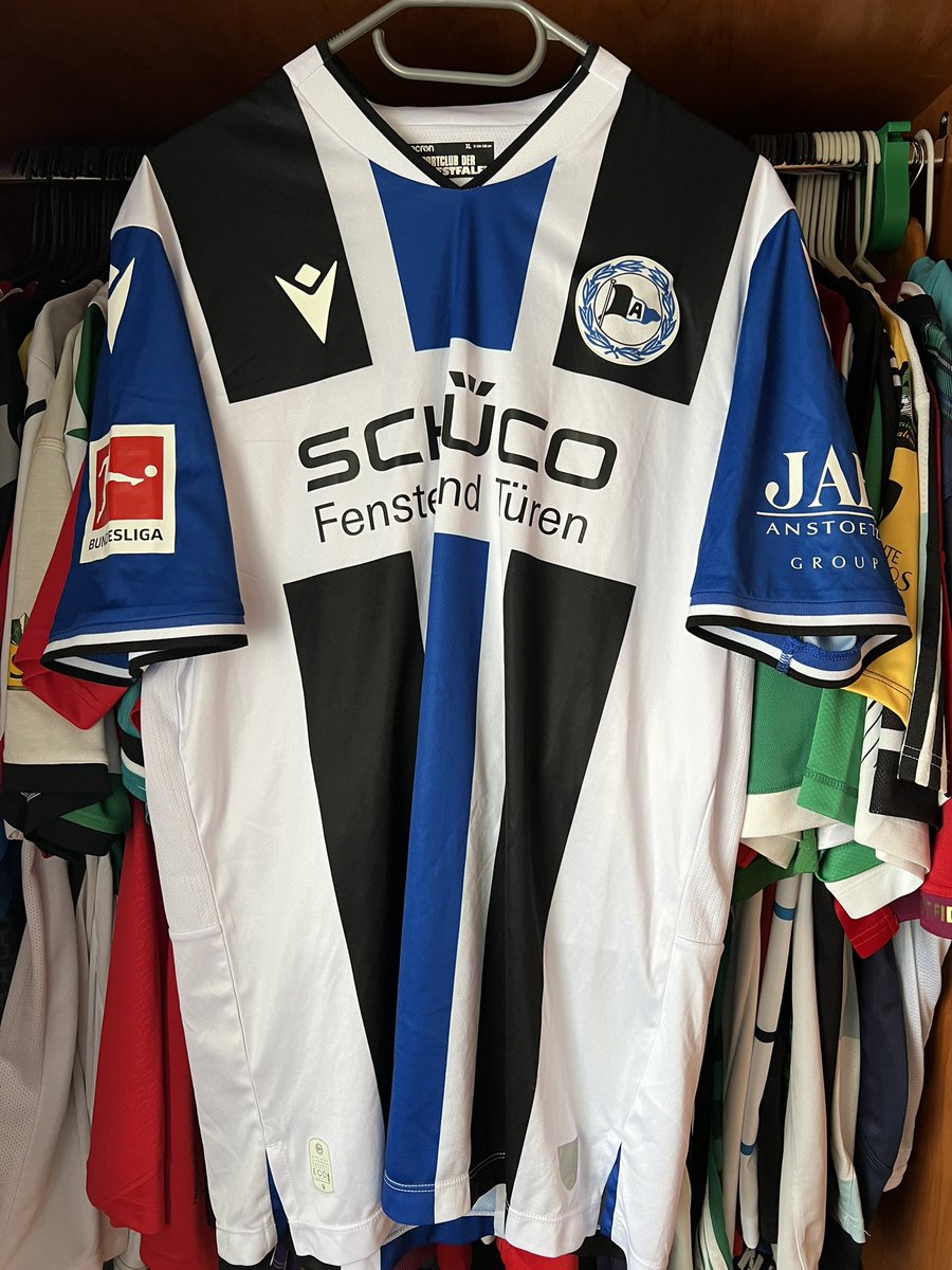 RussoBCF's tweet photo. Camiseta #Matchworm firmada
@arminia 21/22
Joakim Nilsson https://t.co/bXrJEFFoif
