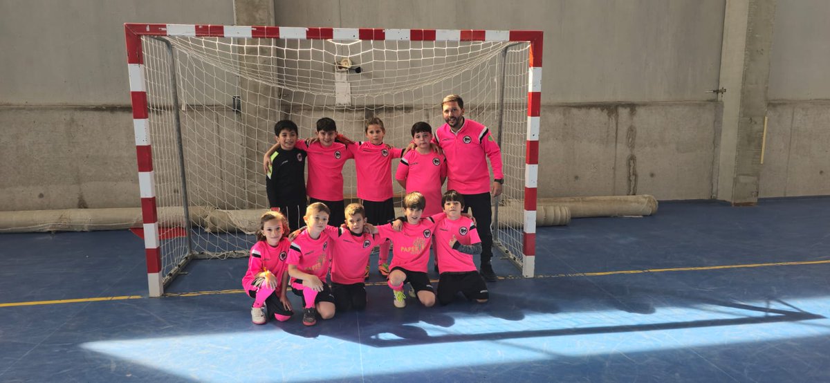 CDAlcarriaFS's tweet photo. 📝 CRÓNICAS 

BENJAMINES

CD ALCARRIA FS / PIOZ  🆚 CHILOECHES A

❌0-2
Una batalla reñida en la que el gol se resistió. https://t.co/119jl3Dclu