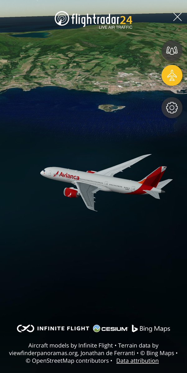 #AV17 from Madrid (MAD) to Medellin (MDE) is squawking 7700 and diverting to Ponta Delgada (PDL).
fr24.com/AVA017/346989b4

More info on squawk codes here: flightradar24.com/blog/what-are-…