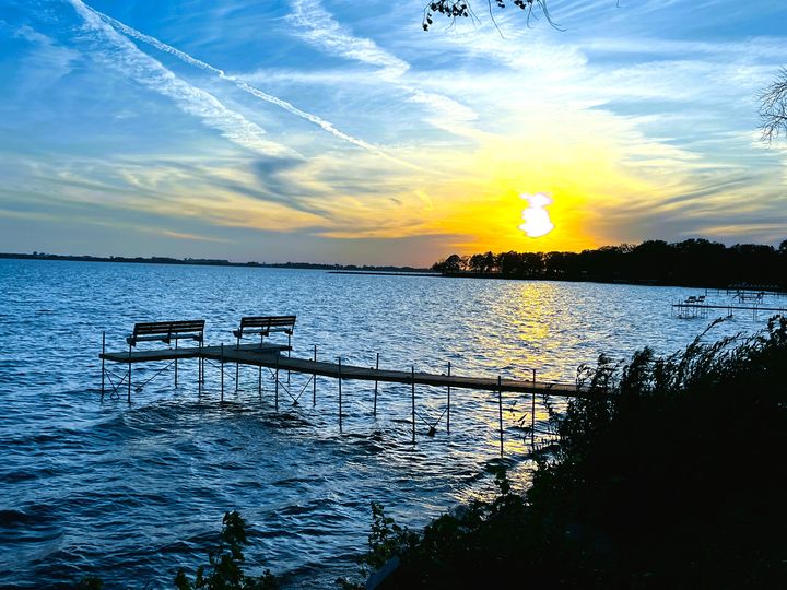 We're so grateful for all the park crew's work in preparing our lakeside spaces for warmer weather. Who else is looking forward to snagging a seat on one of our public docks for July 4 fireworks?!