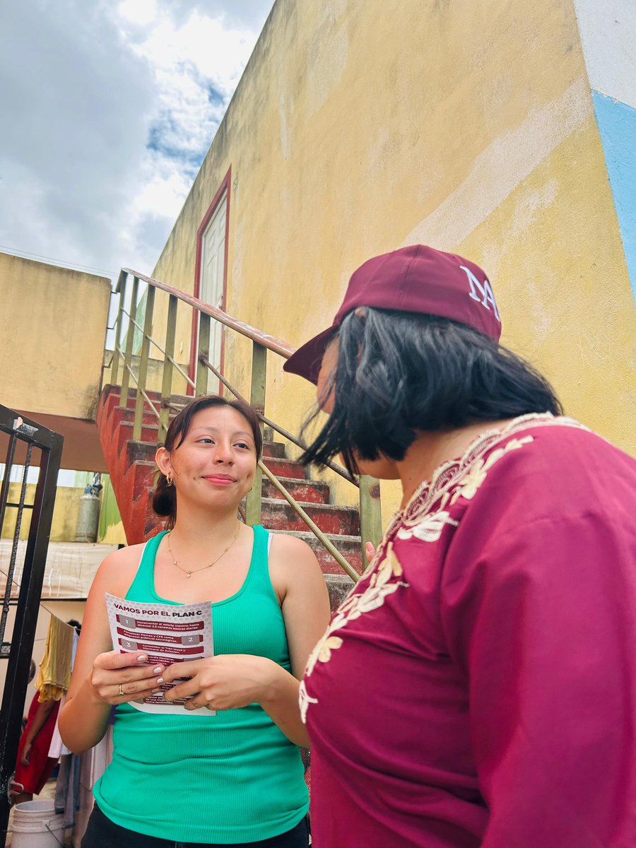 MildredAvilaVer's tweet photo. Les comparto más instantáneas de mi visita del día de ayer en Villas Otoch Paraíso. Gracias a todas y todos los vecinos por regalarme su tiempo, confianza y cariño.
#SigamosHaciendoHistoria
#Distrito4Federal
#Cancún https://t.co/h1CTnloWdn