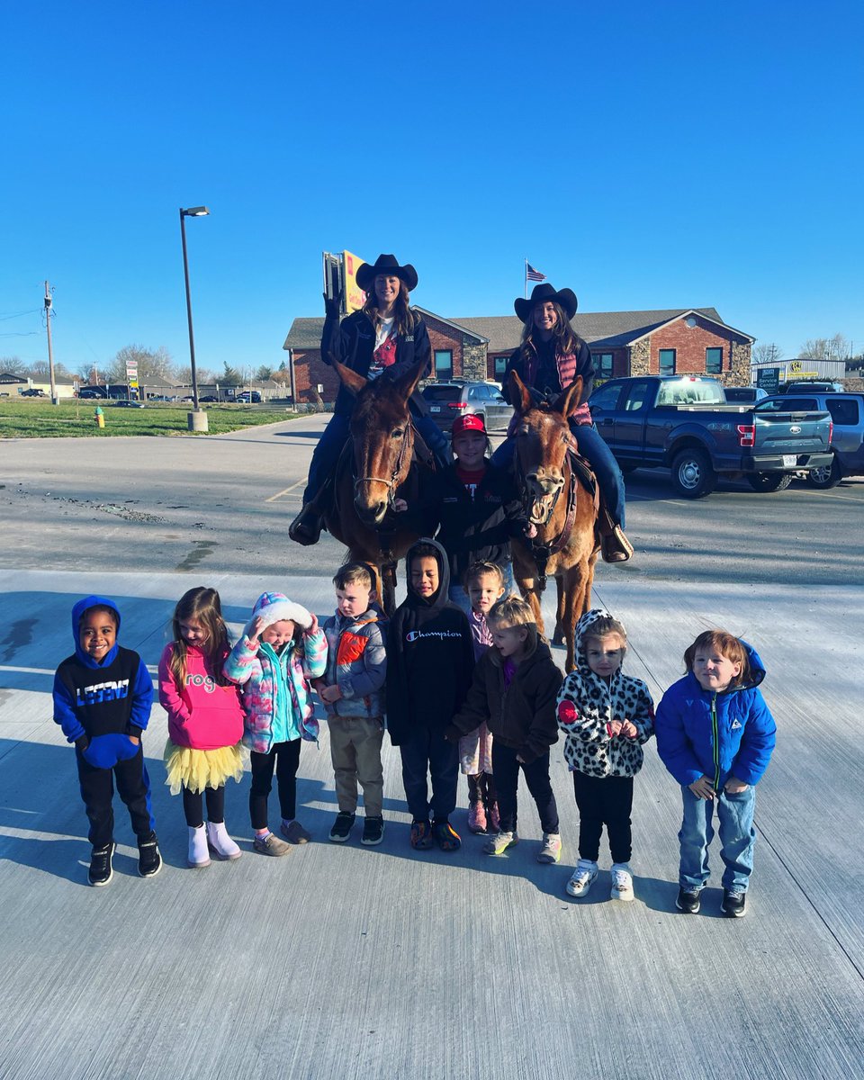 Enjoyed visiting a local pre school with the mule team to let the 3/4 year olds experience their farm animal lessons with some real live mules! @UCentralMO