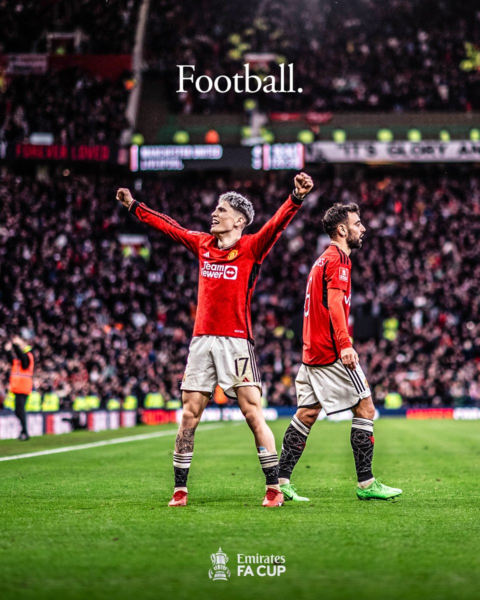 ARMYGIRLS0808's tweet photo. A Reminder that MANCHESTER UNITED is the Best Club in the world, https://t.co/yPOSM436X1