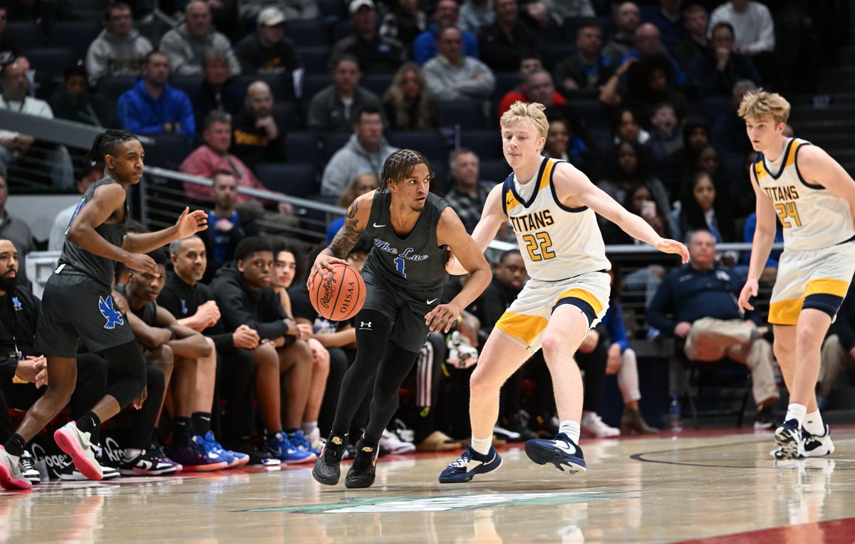 OHSAASports's tweet image. 🏀 #OHSAA BOYS BASKETBALL: The state tournament tips off Friday at @UDArena! Get to know each of the 16 teams in the field with the official state tournament preview from @EFrantzMP and @Ohiohshoops.

➡️ Full story: ohsaa.org/news-media/art…