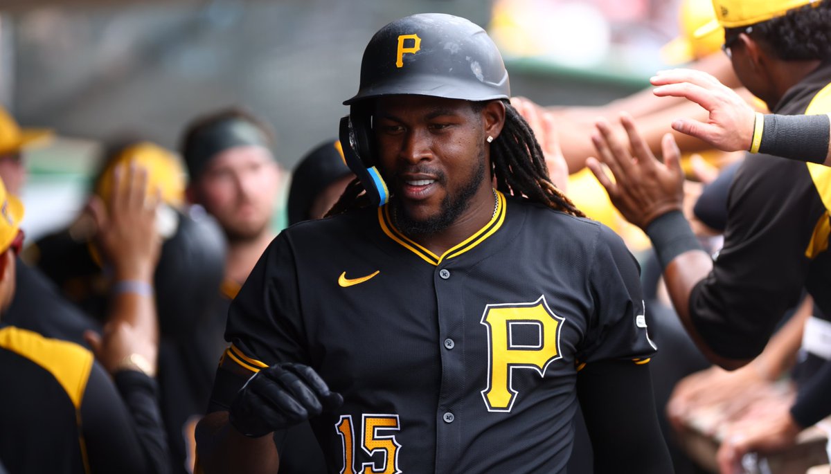 Oneil Cruz's slash line after hitting his 6th home run of #SpringTraining today:

.333/.429/.933 🔥

Comeback Player of the Year campaign incoming?
