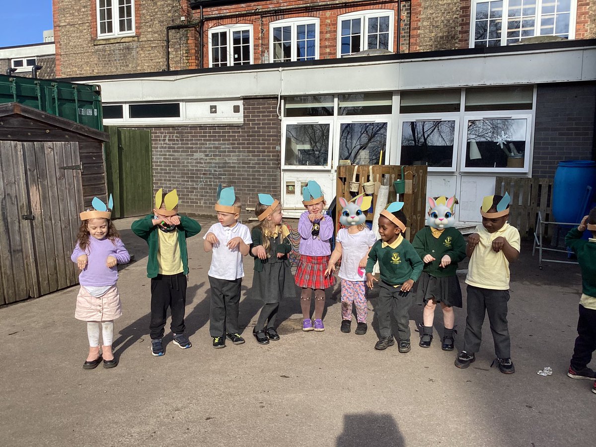 Here are our wonderful nursery children having a ‘hopping’ time in our sponsored bunny hop. 
The children all agreed it was so much fun! 
#sponsoredhop #stvshine