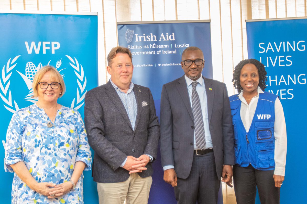 Today, Minister @DarraghObrienTD met with @ZambiaMGEE Minister Nzovu & @WFP_Zambia to discuss 🇿🇲’s drought response, announcing a €300,000 allocation from 🇮🇪 through the WFP to help 🇿🇲 address the current crisis & highlighting 🇮🇪’s ongoing commitment to building resilience.