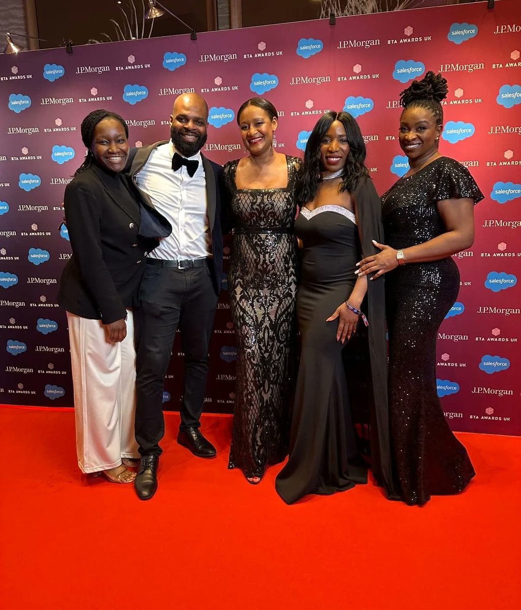 RashadaHarry's tweet image. An unforgettable night at
the Black Tech Achievement Awards. It was a celebration of Black excellence in the tech industry, &amp;amp; I&apos;m completely blown away to have been presented with a lifetime achievement award for my contributions to the tech industry 🏆#BTAAwards2024 #WomanInTech