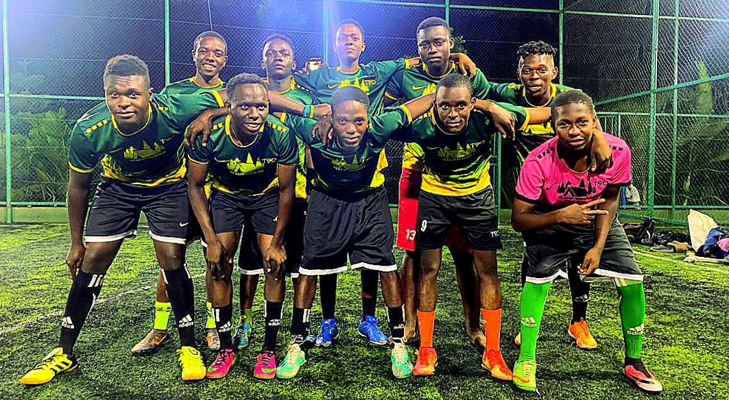 Obed7Rukundo's tweet photo. We just jock we du football https://t.co/0T3Yf4N9Tb