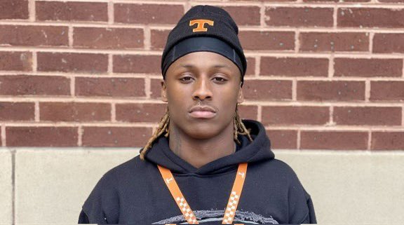 In-state RB/ATH @daune_morris high on #Vols, @DeRailSims after visit for #Tennessee’s first spring practice 247sports.com/college/tennes…