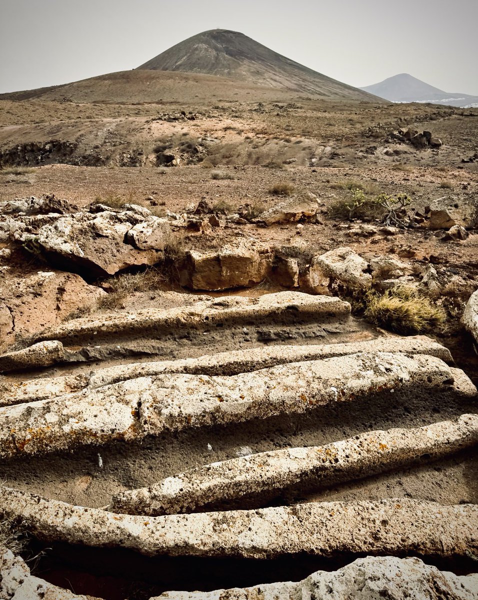 You probably know I’m here in the #CanaryIslands working on my #agricultural #theory for the #BandofHoles site in #Peru which I filmed recently, but I’ll also be documenting for comparison the #CartRuts here as well as the ones in #Malta to compare with the ones I’ve already…