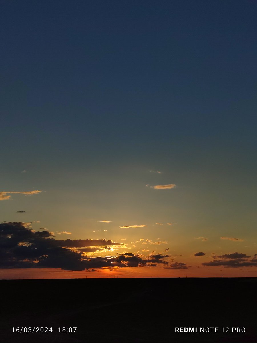 أخبروا ألراحلين أننا سنلتقي مره أخرى ولكن بقلوب مختلفه