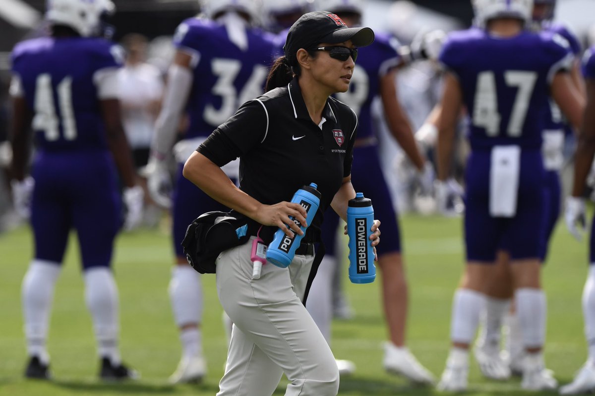 March is National Athletic Training Month and we’re grateful for our head athletic trainer Yumi Kuscher and the entire Harvard Sports Medicine staff! #NATM2024