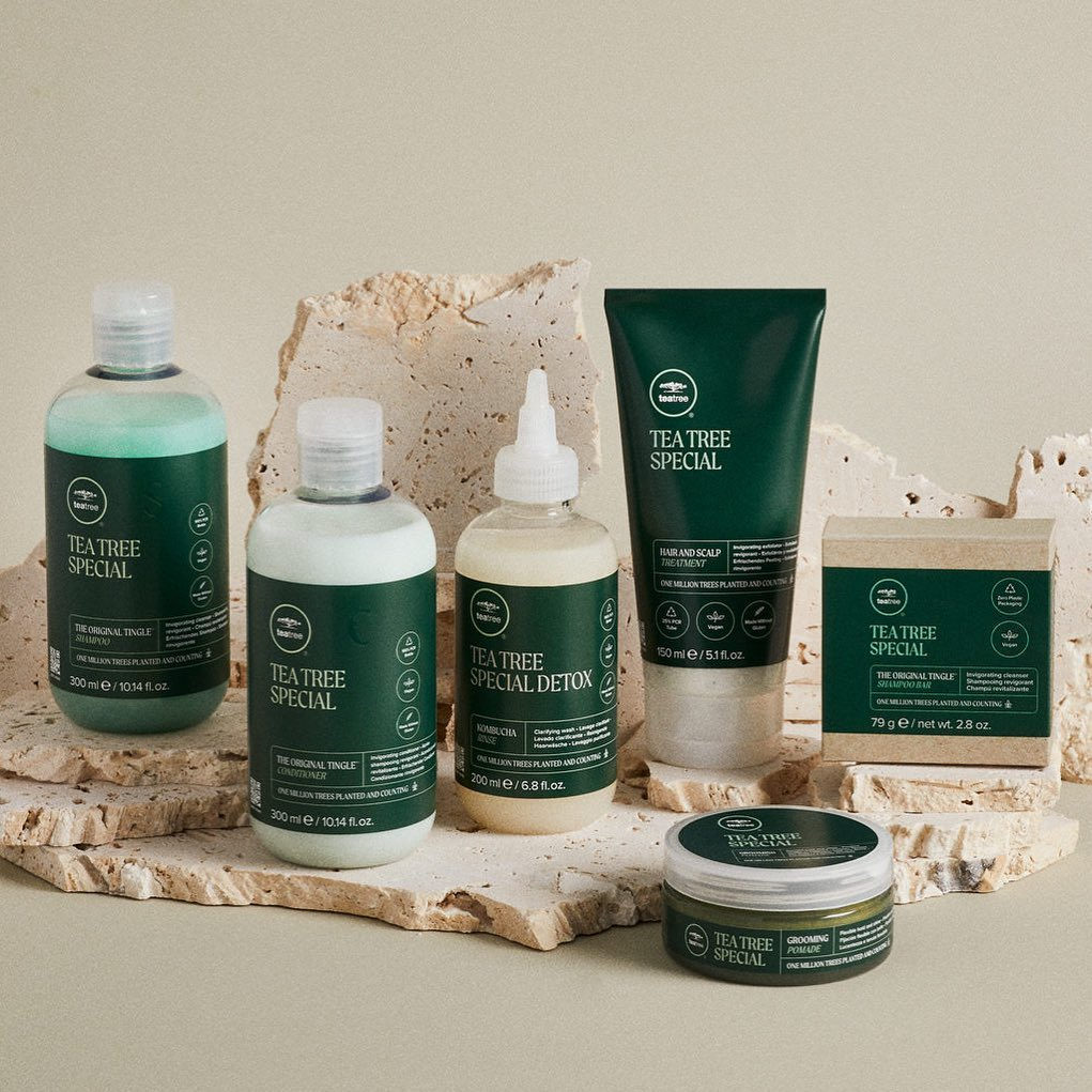 Embrace a fresh, new look with our #TeaTreeHaircare line! 🌿✨ Experience those same delightful tingles from head to toe, making every wash worth savoring.