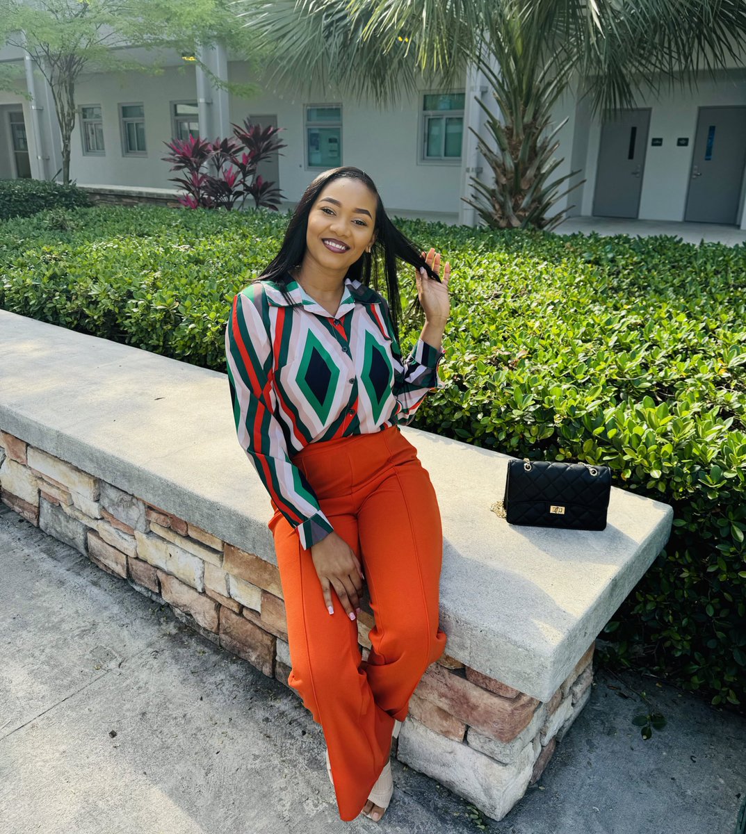 dedeff_'s tweet image. Map cheche ap twitter a m pa janm kab wel se lem sonje se X li ye Kounya 😫.koman nou ye isit la .