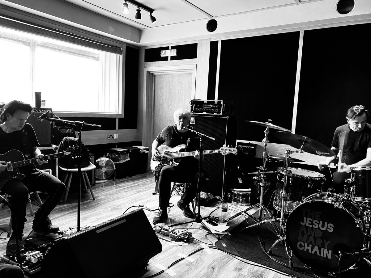 “Just play the fecking note”. Rehearsals today, getting ready for the tour. Big thanks and love to @mogwaiband for letting us use their studio. Tour info and Glasgow Eyes Preorders: themarychain.com #thejesusandmarychain #glasgoweyes