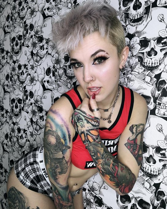 who likes messy hair? https://t.co/T3DU7pM7uT