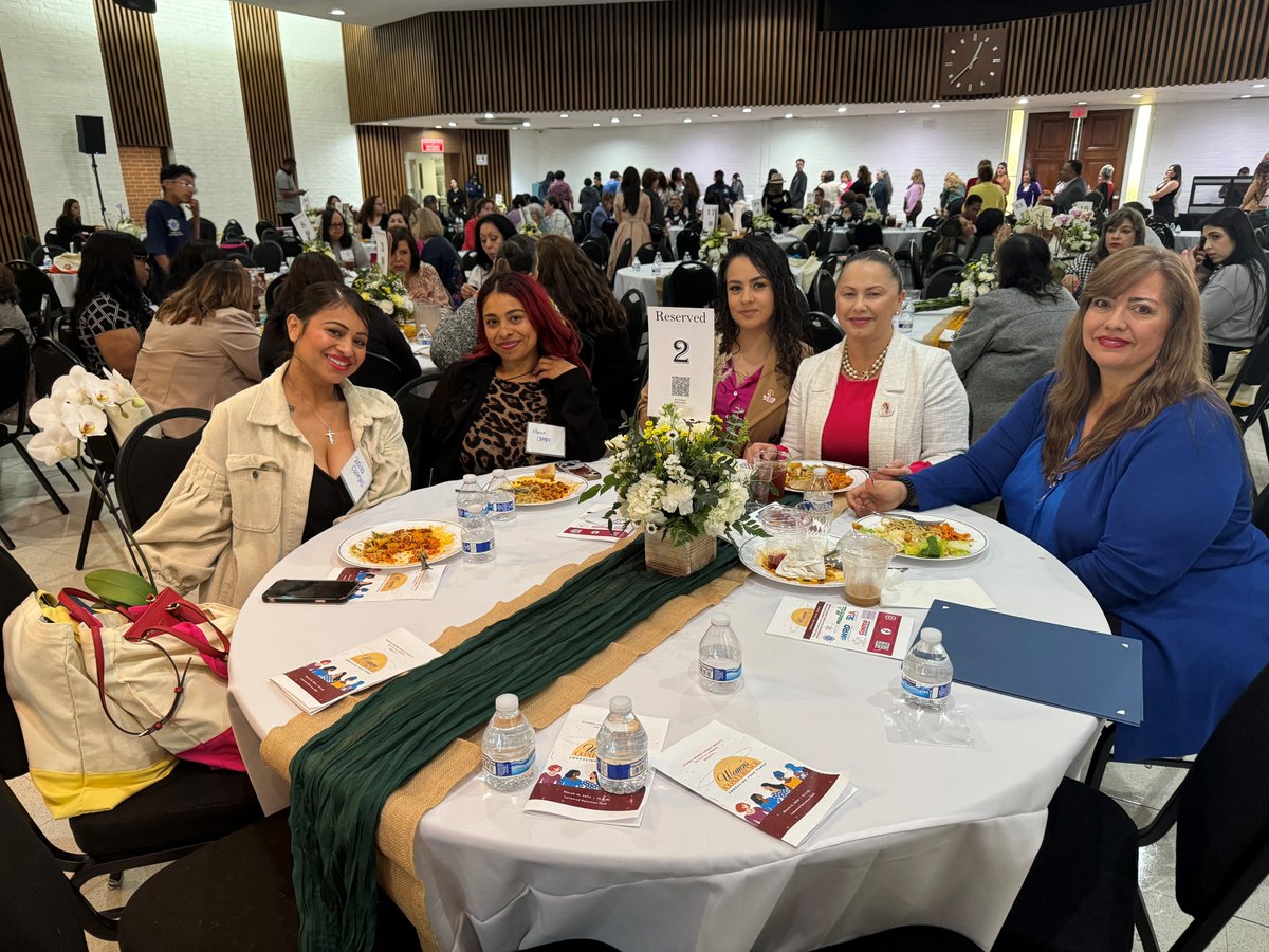Inspired by the amazing women @RendonAD62 and City of Lynwood Annual Women's Conference! Huge thanks to speakers, organizers & attendees! #ad62 #embraceyourpower #womenempoweringwomen #LynwoodCA