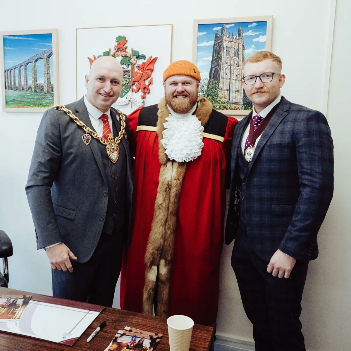 IamTomWalker's tweet photo. Massive shout out to all the people that made this possible (go check them out on Instagram) and the people of Wrexham who showed up in the masses to Queens square https://t.co/F4VByegHSG