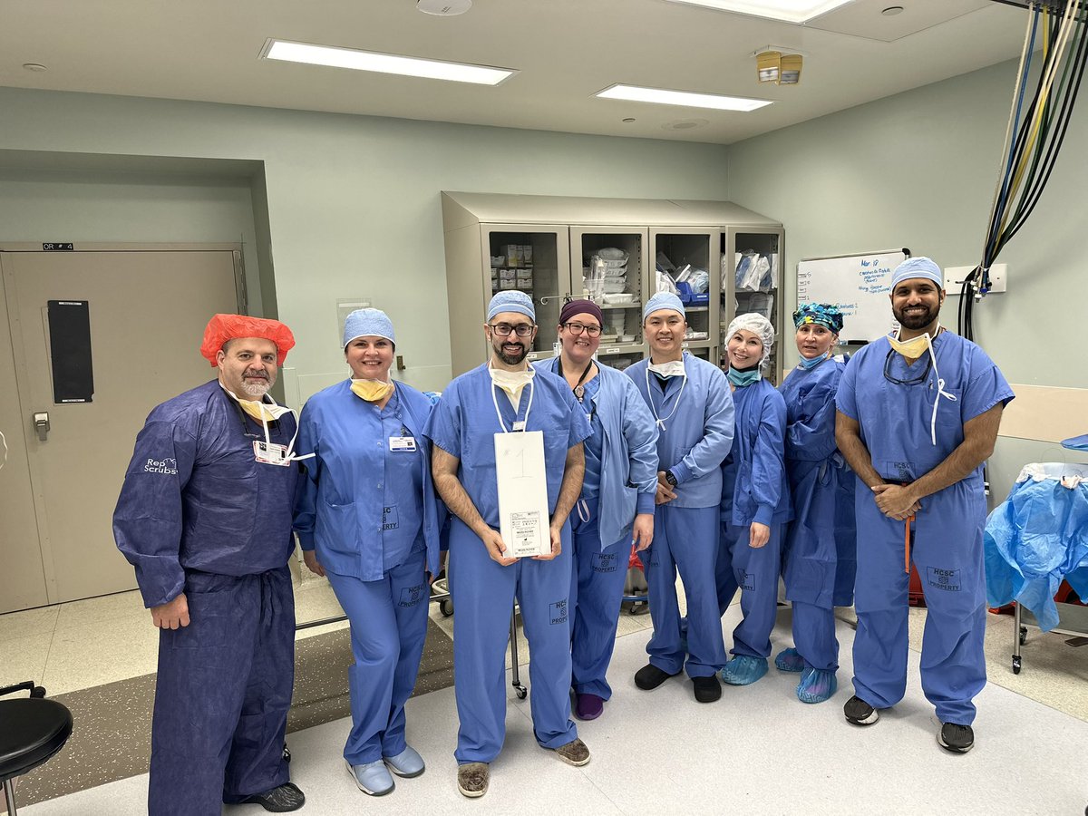IssamVasc's tweet photo. So excited to have done @RWJBarnabas ‘s first #PercAVF with the @Medtronic #Ellipsys device and with an amazing team! Thanks to our great rep @FrankSokolovic - it’s been a long time coming!
#MedTwitter #Nephrology #KidneyDisease #CallVascular @MDTVascular https://t.co/1IfBxLsbUu