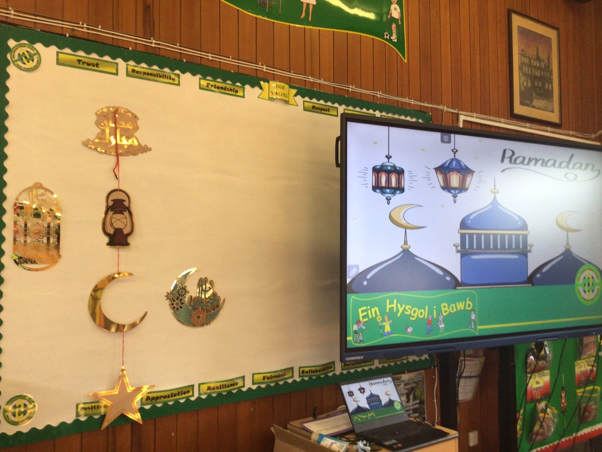 PenllergaerP's tweet image. @PenllergaerP @PeaceMala we enjoyed learning about Ramadan during our assembly this morning. Thank you to our pupils for bringing in their lovely decorations.
#PPSCom
#PPSRVE 
#PPSHum