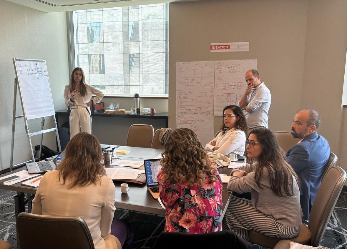 IsabellaD_onco's tweet photo. I would like to express my deepest gratitude for the opportunity to participate in the clinical research workshop organized by @AstraZeneca and @wearemedsir . 
Thinking outside the box. 

@JavierCortesMD @FernandoOnco https://t.co/6q4hCvsS2M