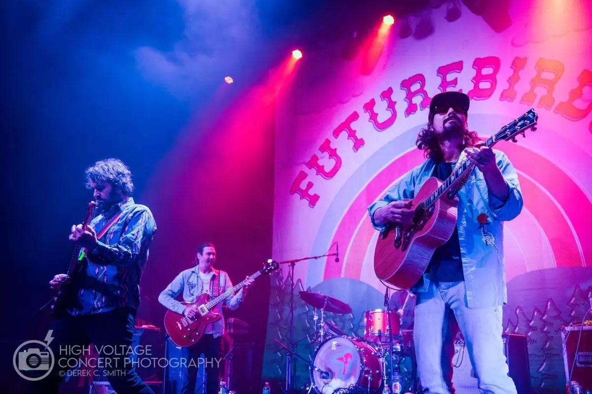 REVIEW/GALLERY: The 'BirdFam' was out in force for @Futurebirds’ recent show at @ThaliaHallChi! americanbluesscene.com/2024/03/future…