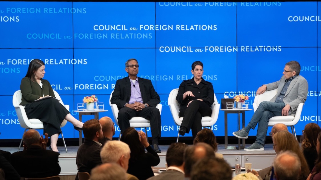 🙏@CFR_org for inviting me to participate in this important panel on 'Societal Implications of AI', alongside @rightsduff @ianbremmer & Ramayya Krishnan. It was a substantive conversation that covered democracy, geopolitics, tech policy, governance, research challenges & more!