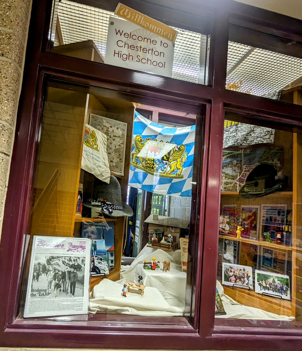 The German exchange students will be arriving Thursday!
Just in time for Spring Break😎

*Display décor supplied by Herr Martinson*