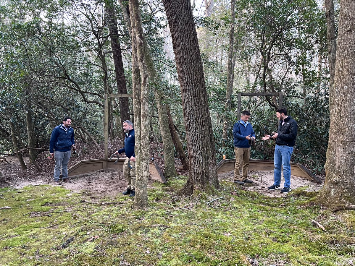 ColonialOilInd's tweet photo. Open minds, united goals. This leadership retreat was about fostering a shared vision for the future and driving collective success. #VisionAligned #TeamworkMakesTheDreamWork https://t.co/mNZsd3FPws