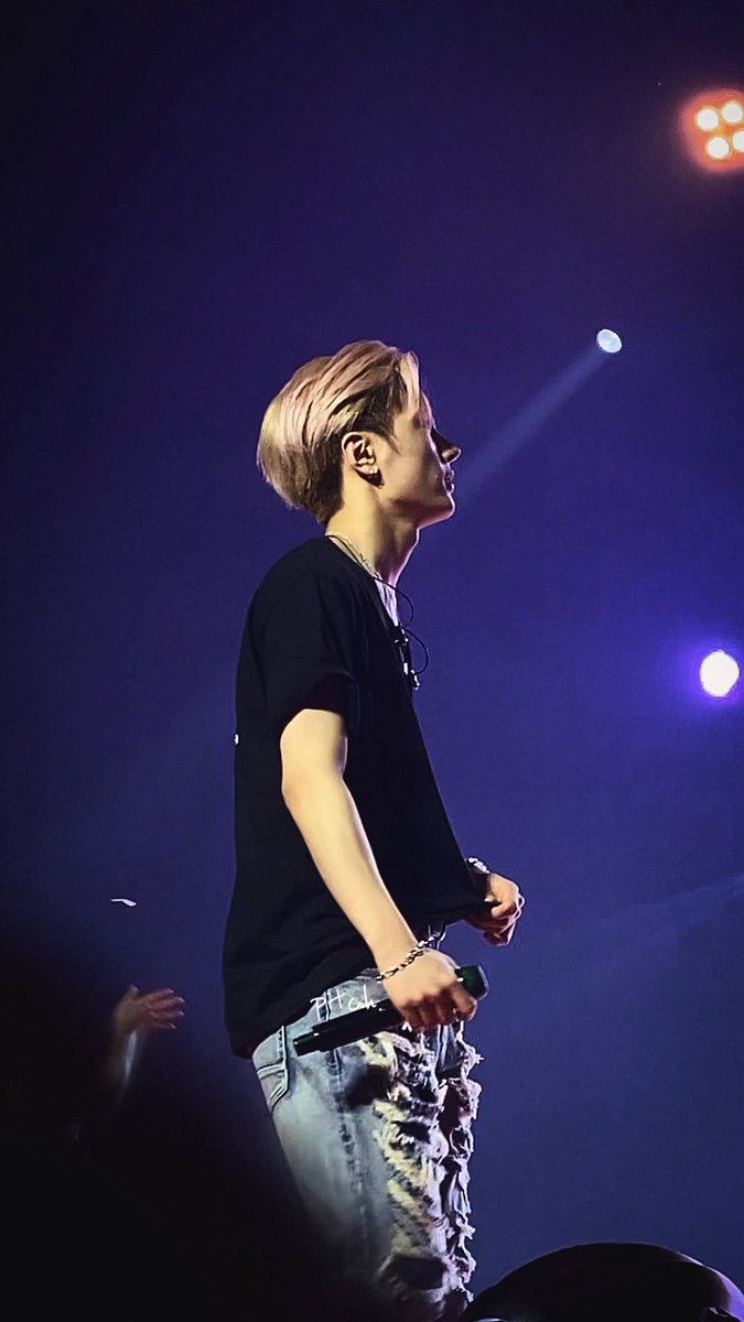 pitchnjay's tweet image. 2024.01.20 FATE SG DAY1

언제 이렇게 가까운 곳에서 다시 만날 수 있나…

#FATE_IN_SINGAPORE 
#JAY #제이 #ENHYPEN #엔하이픈