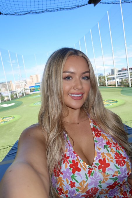 Wanna play with me? 🤞🏼 https://t.co/WgyoAG21K3<a href="/tag/cpfc"class="tags"><span>#cpfc</span></a>