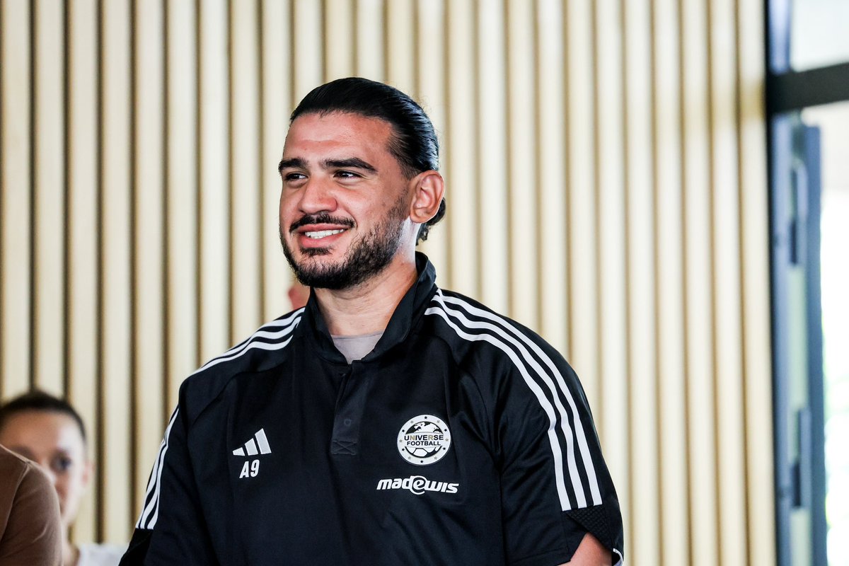 ActuFoot_'s tweet image. 🚨 @AmineMaTue pourra ramener que 2 joueurs français de son choix sur toute l’équipe à sa disposition !

Les joueurs ne doivent pas avoir un contrat professionnel dans une autre ligue.

Vous pensez à qui ? 🍿🇫🇷