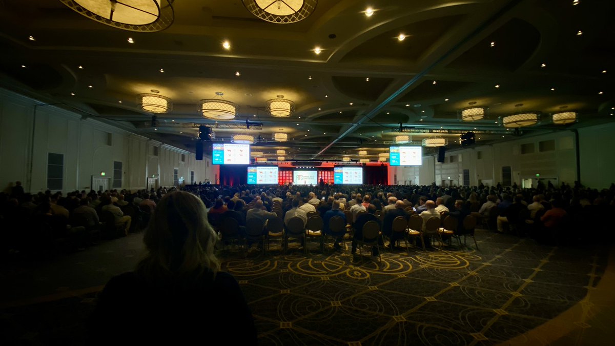 MeatInstitute's tweet photo. Standing room only for The Power of Meat #meatconference https://t.co/ytFMVKOpeV